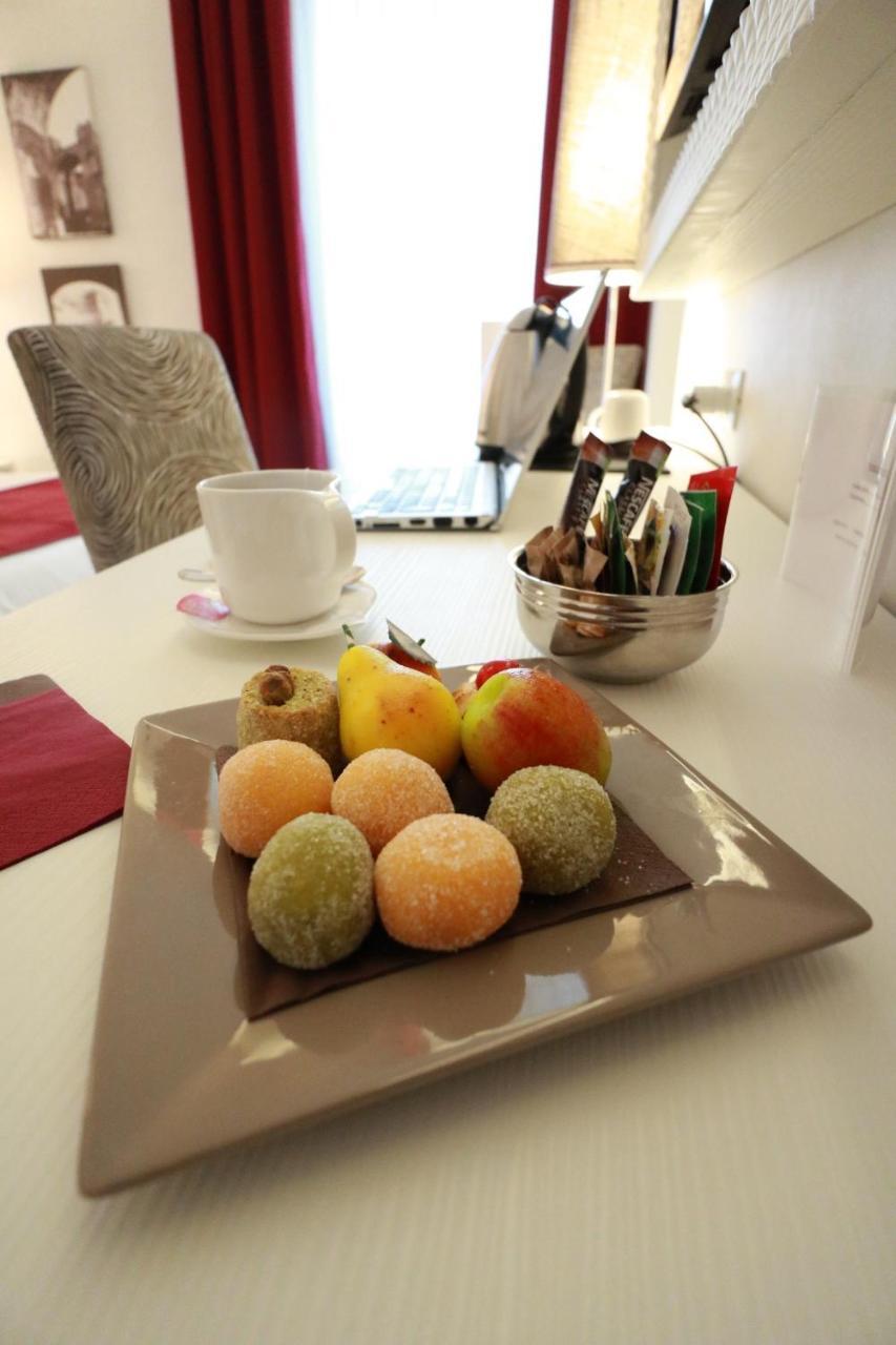 Hotel Tullia&Prisca Relais Rzym Zewnętrze zdjęcie